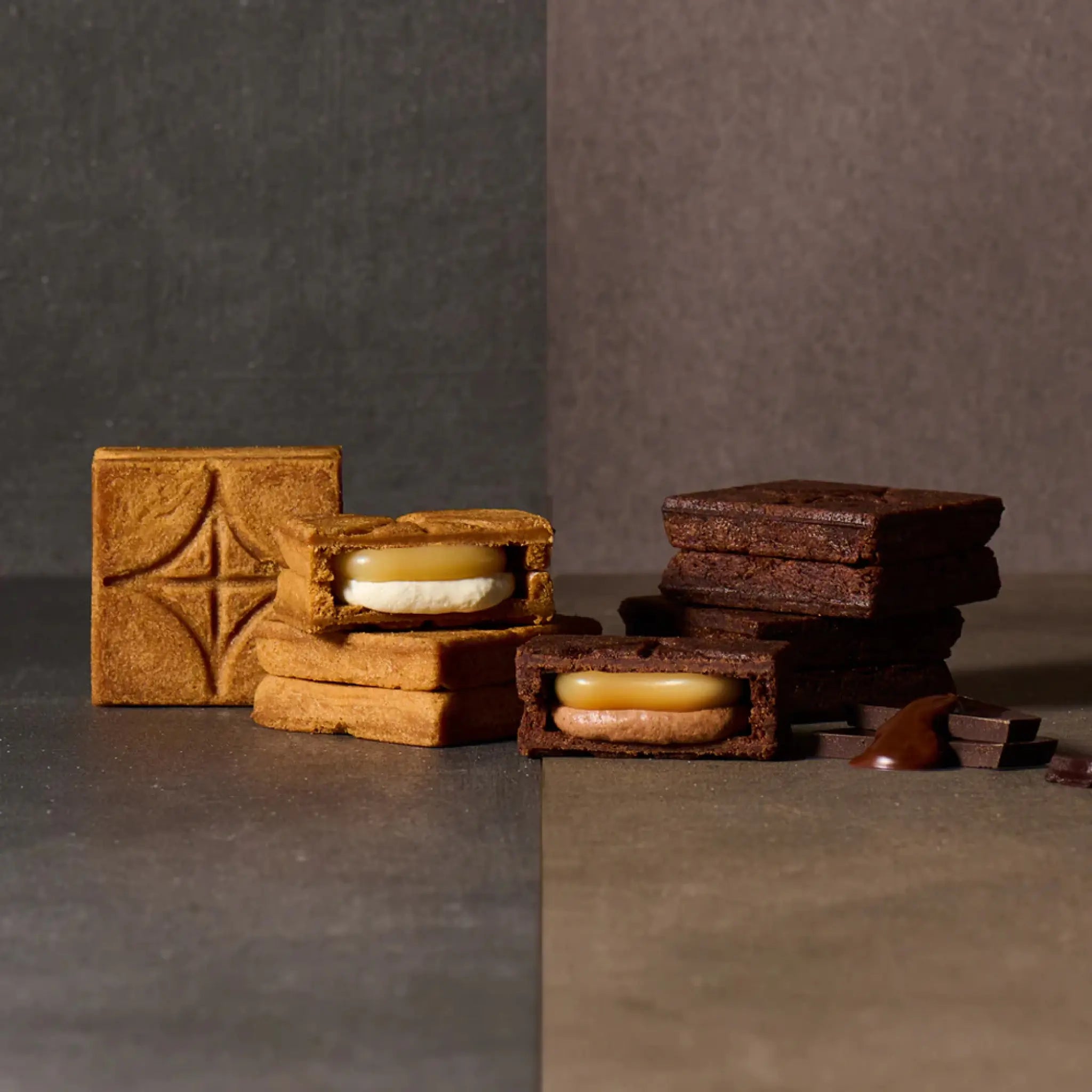 PRESS BUTTER SAND Assortment 8pc (Plain 4pc, Chocolate 4pc)